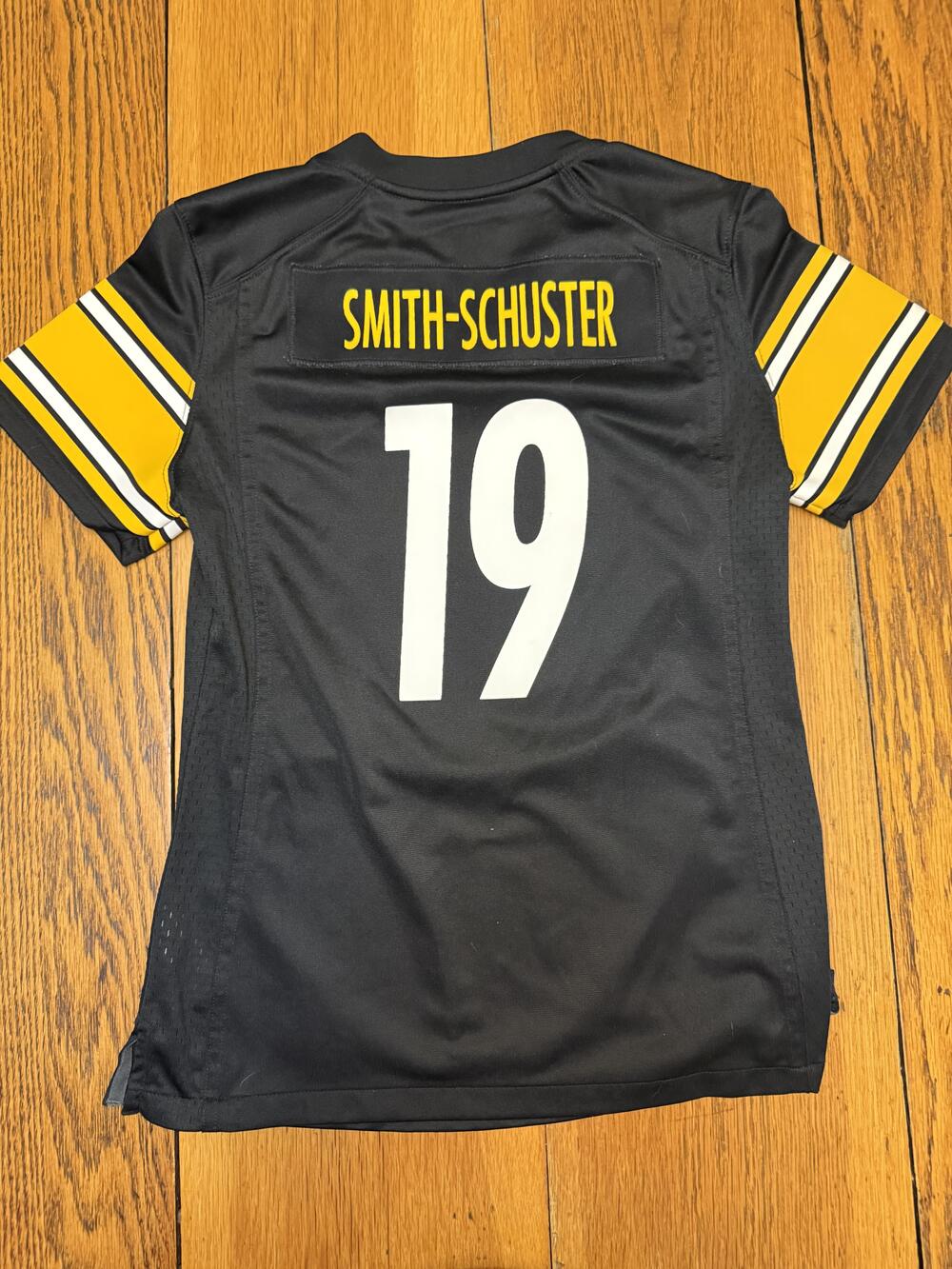 Pittsburgh Steelers Jersey Youth Medium Black NFL Smith-Schuster 19 Nike